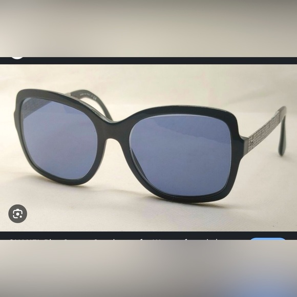 Authentic CHANEL Women’s Sunglasses 5383 Green - Picture 1 of 3
